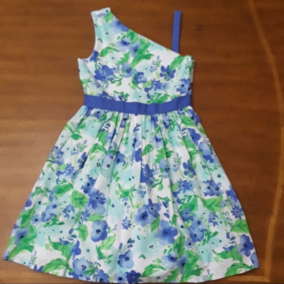 dress - Picture 2 of 5